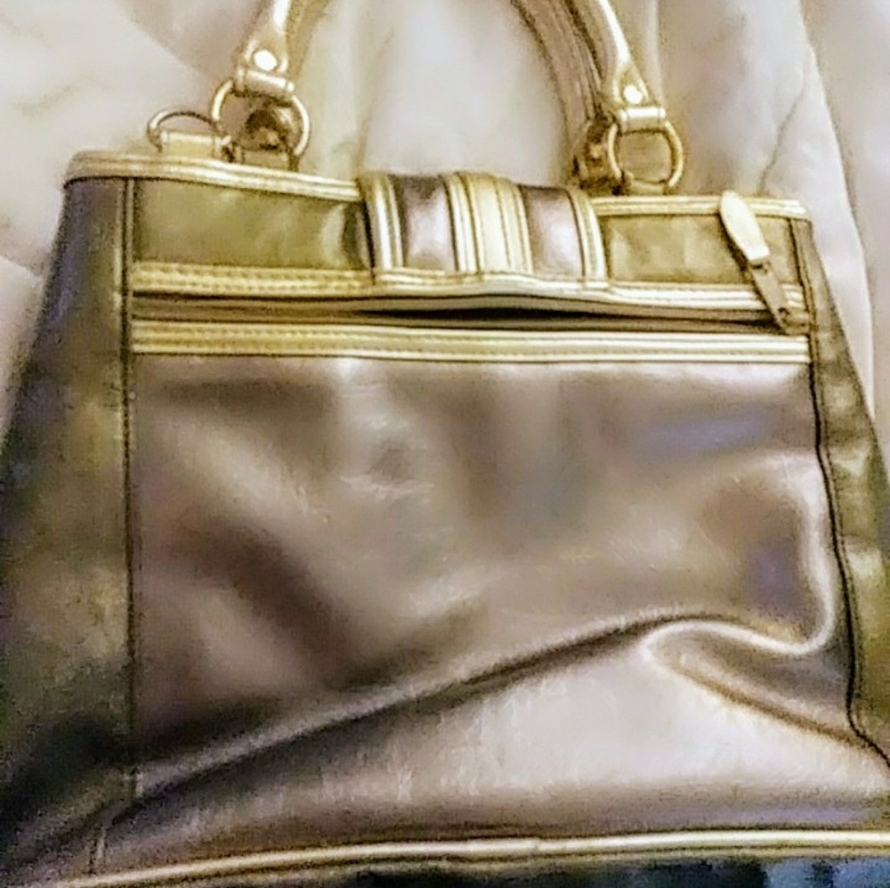Warren Reed Gold Handbag Purse - Picture 5 of 5